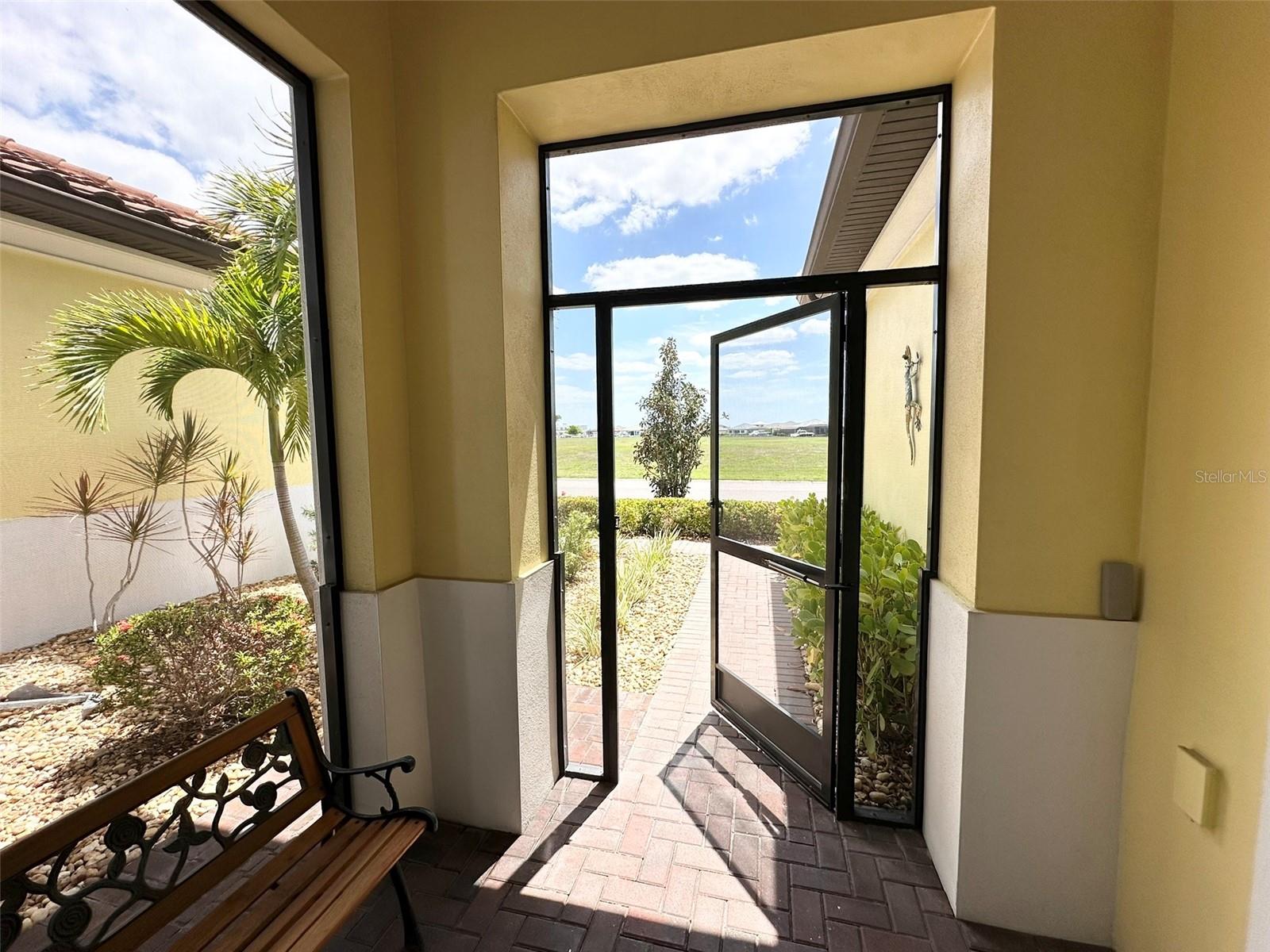 SANCTUARY COVE - Residential
