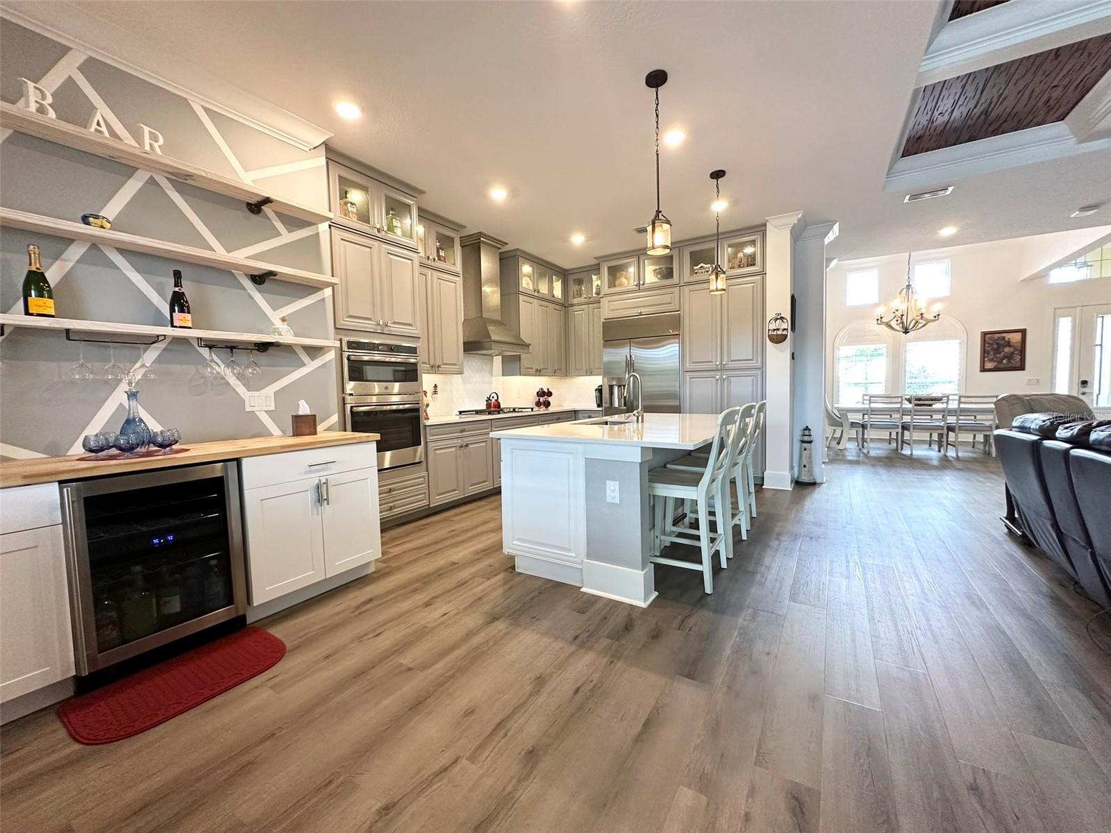 SANCTUARY COVE - Residential
