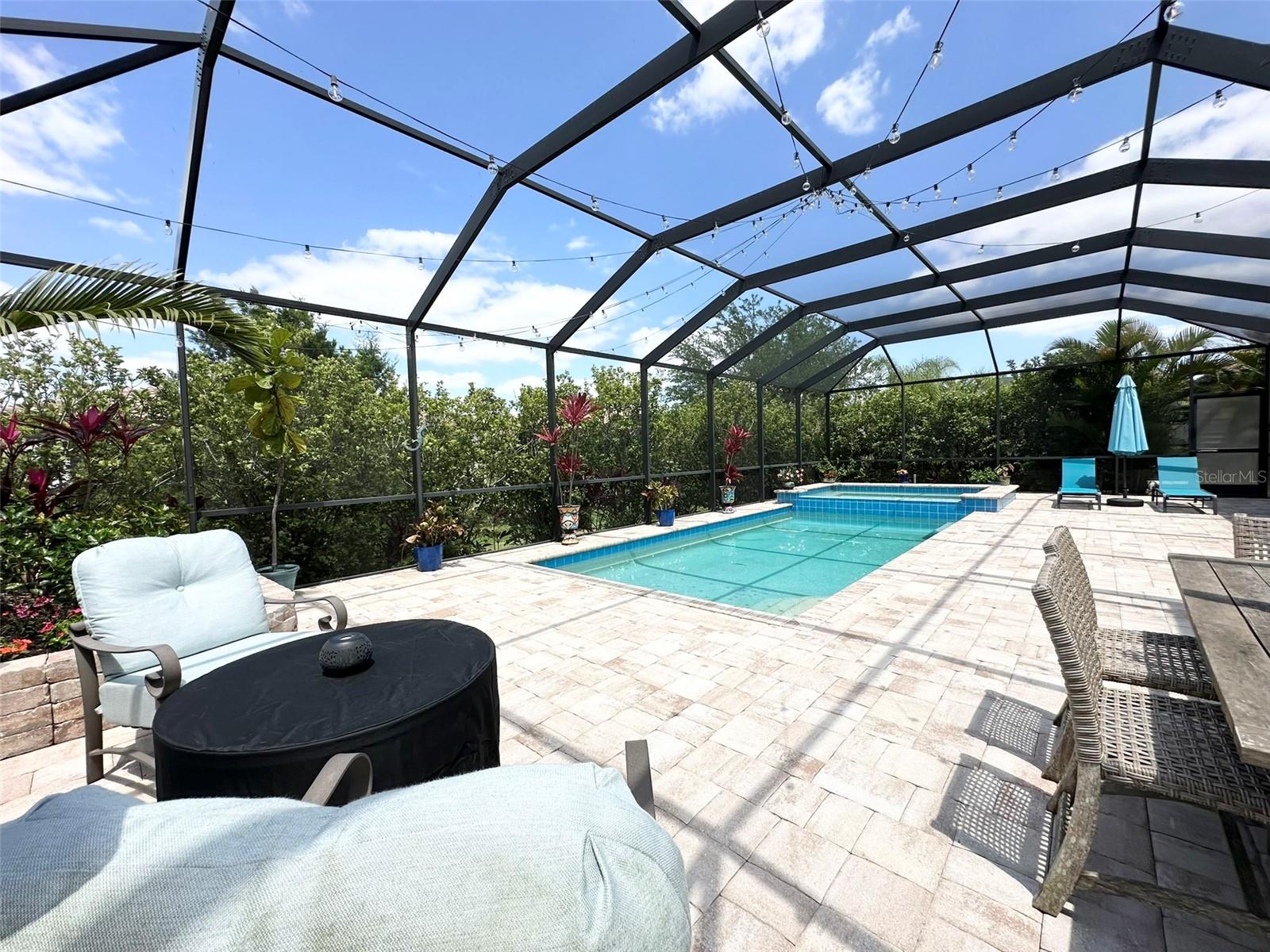 SANCTUARY COVE - Residential