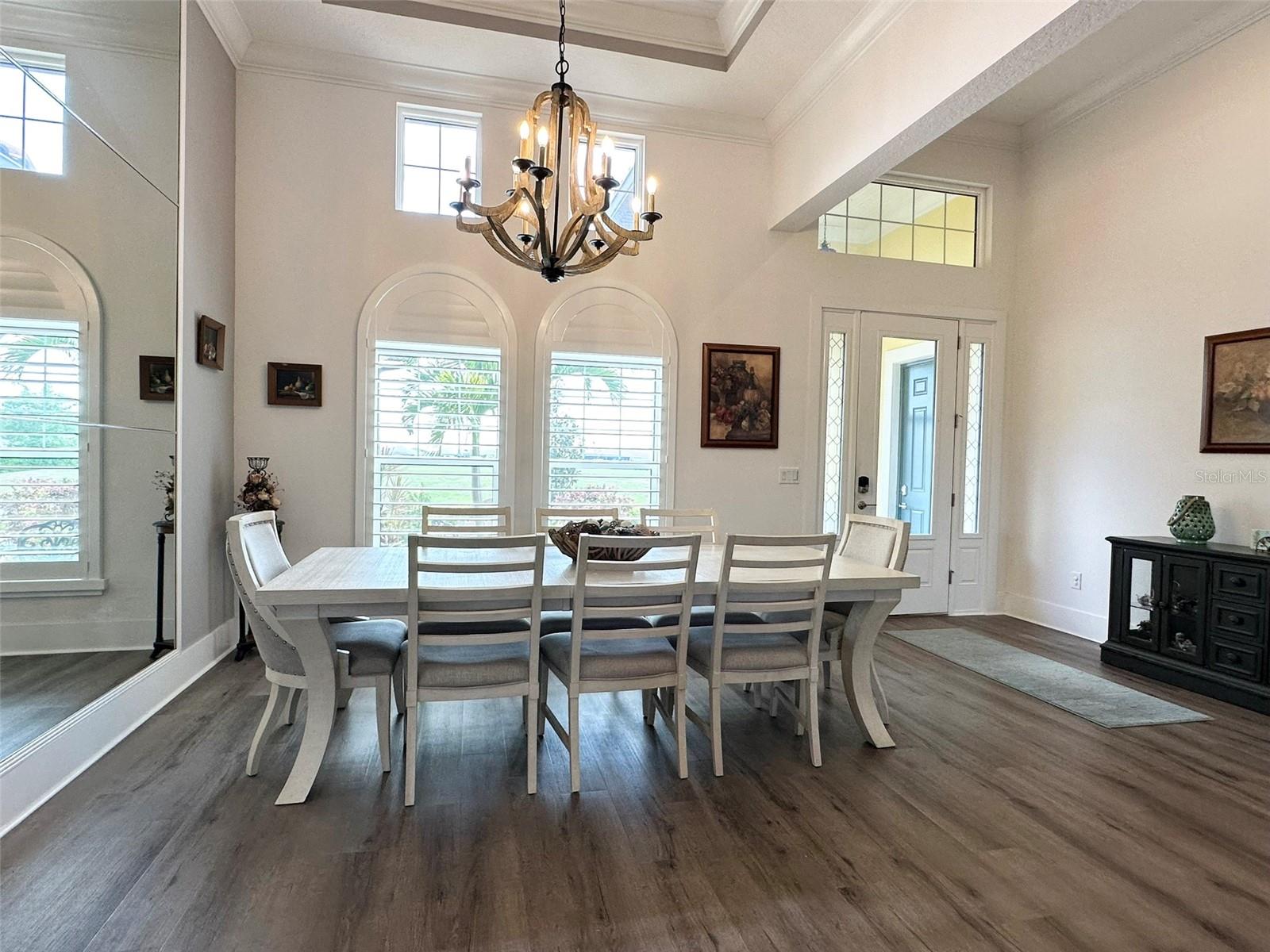 SANCTUARY COVE - Residential