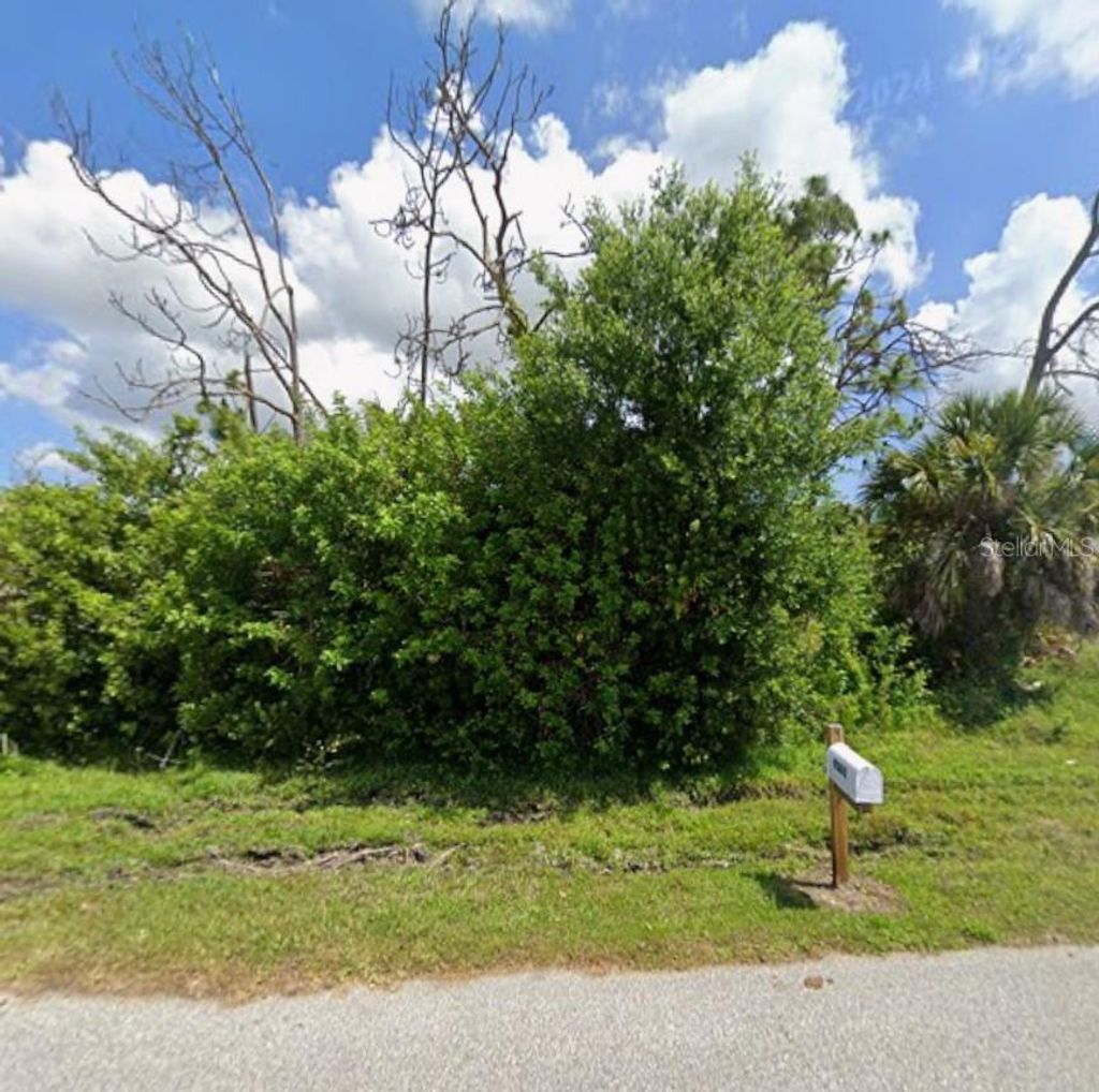 Photo of 9364 San Bernandino Avenue, Englewood, FL 34224 (MLS # C7521799)