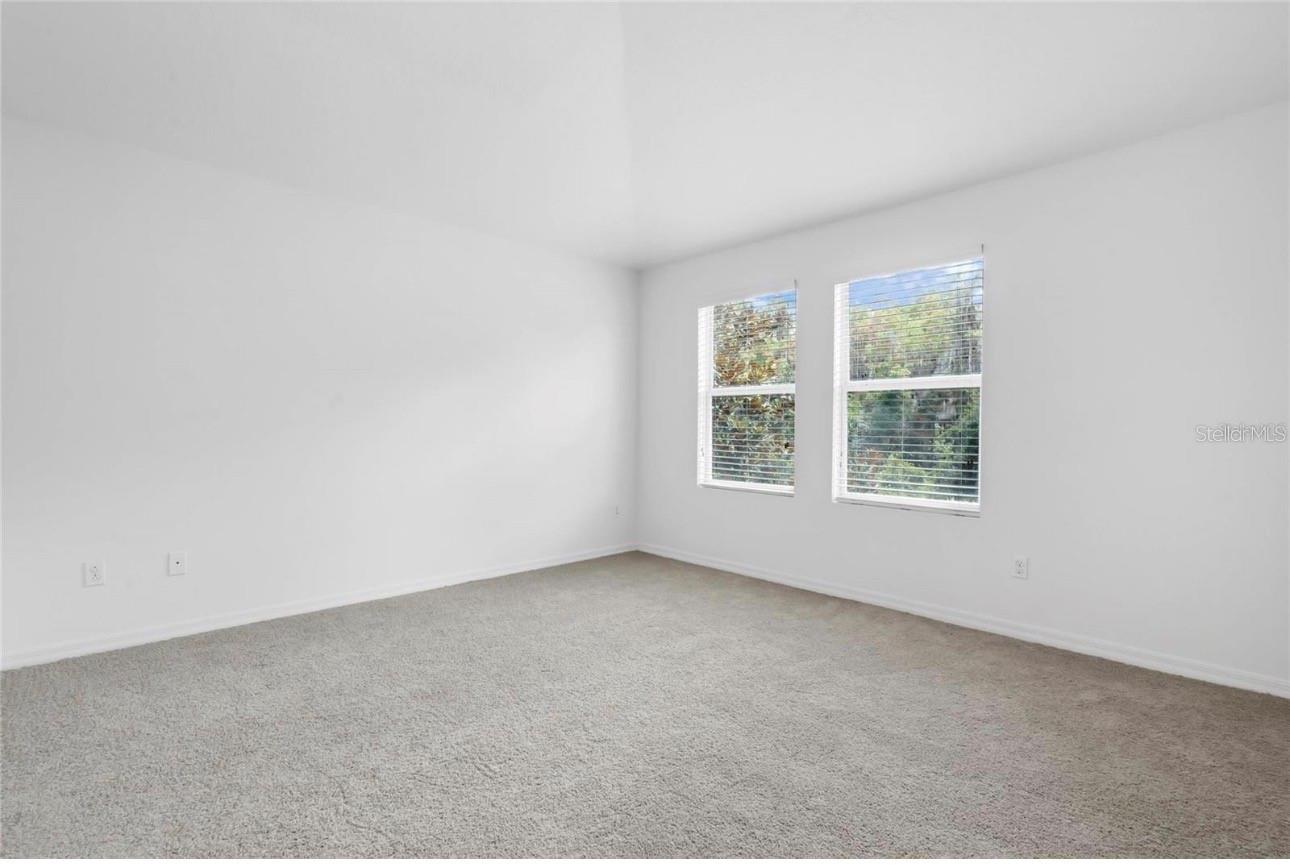 VILLAS/EAST PARK - Residential Lease