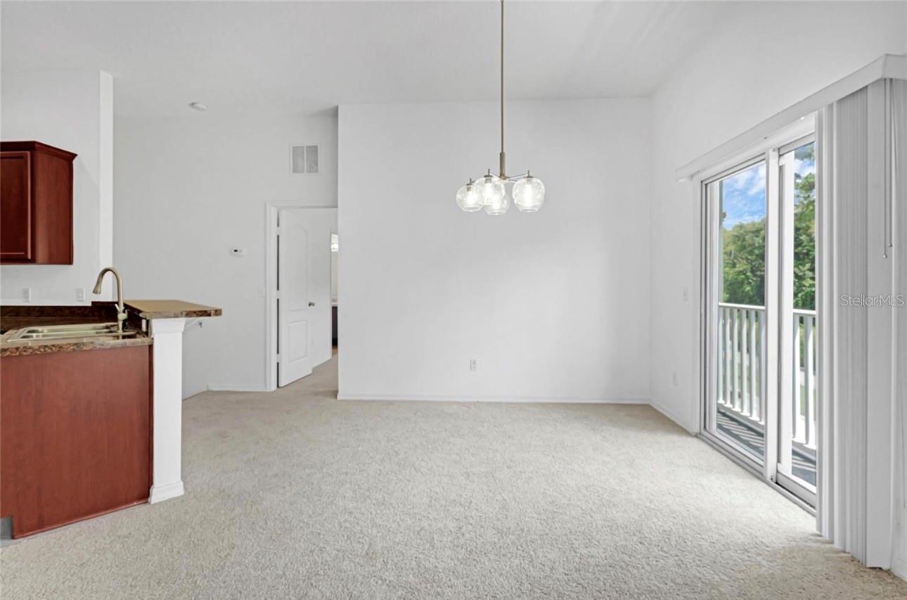 VILLAS/EAST PARK - Residential Lease