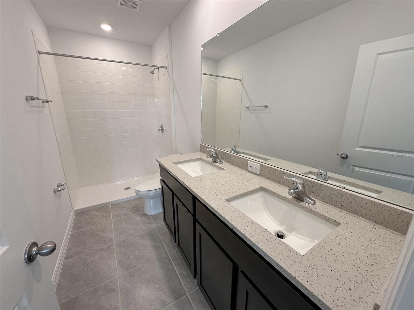 ANGELINE PH 3B-1 - Residential Lease