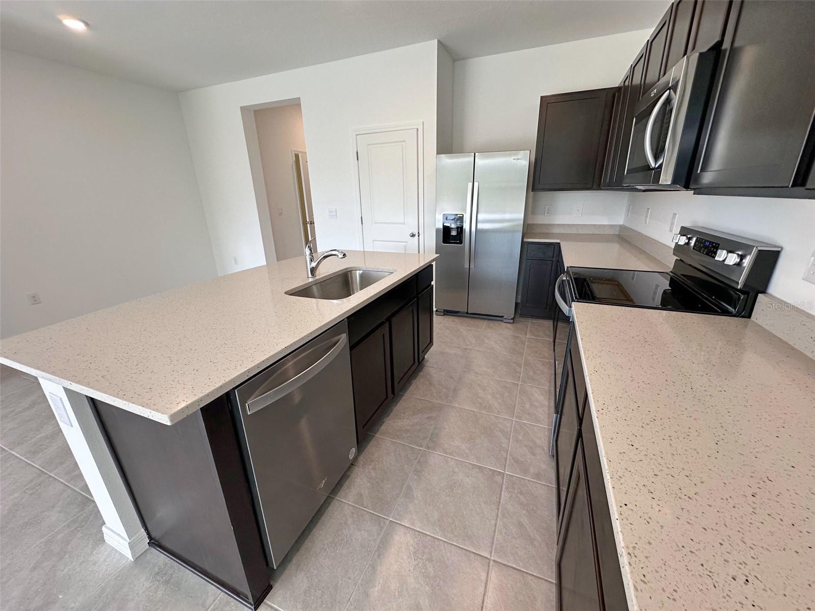 ANGELINE PH 3B-1 - Residential Lease