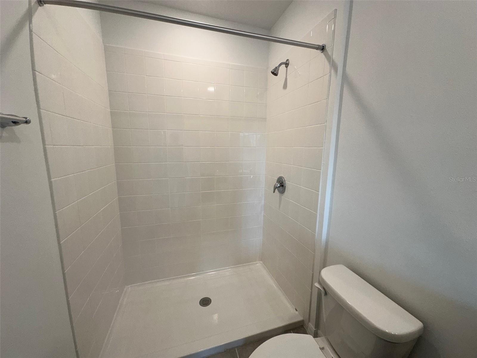 ANGELINE PH 3B-1 - Residential Lease