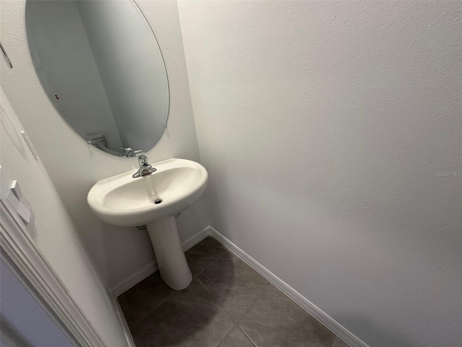 ANGELINE PH 3B-1 - Residential Lease