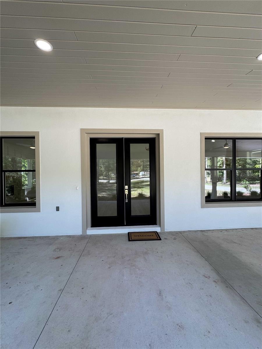 LAKE TROPICANA RANCHETTES - Residential