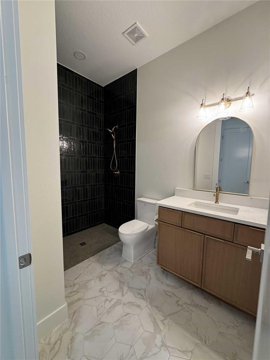 LAKE TROPICANA RANCHETTES - Residential
