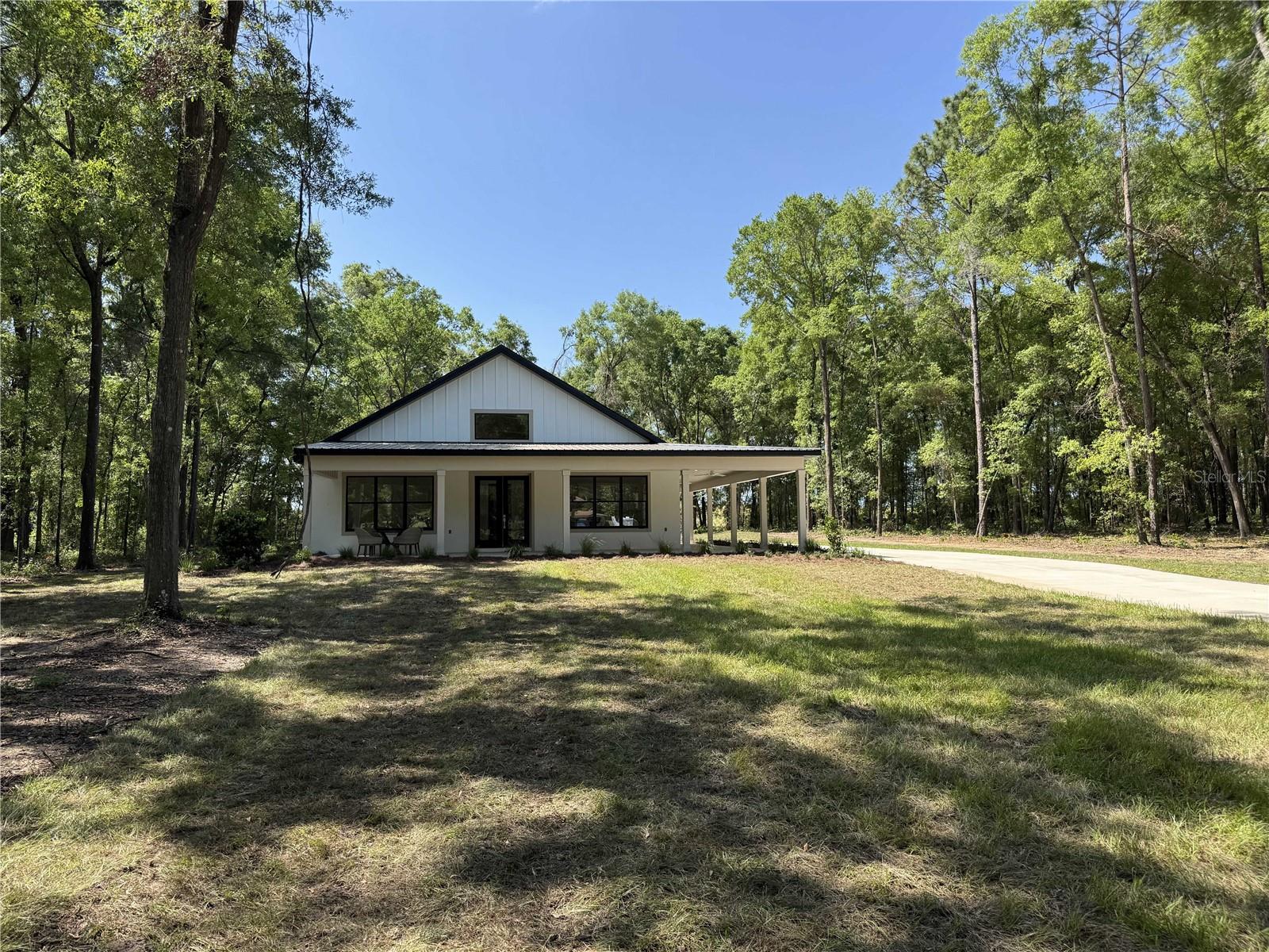 LAKE TROPICANA RANCHETTES - Residential