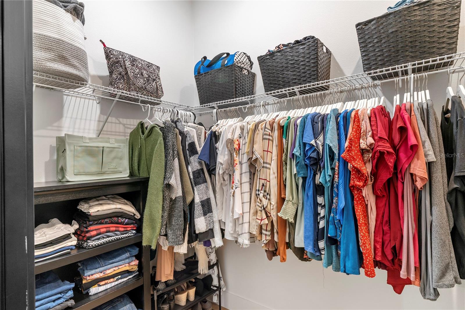 SHIRLEY SHORES - Residential