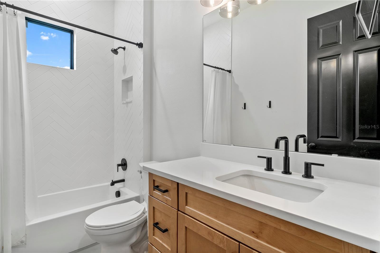 SHIRLEY SHORES - Residential