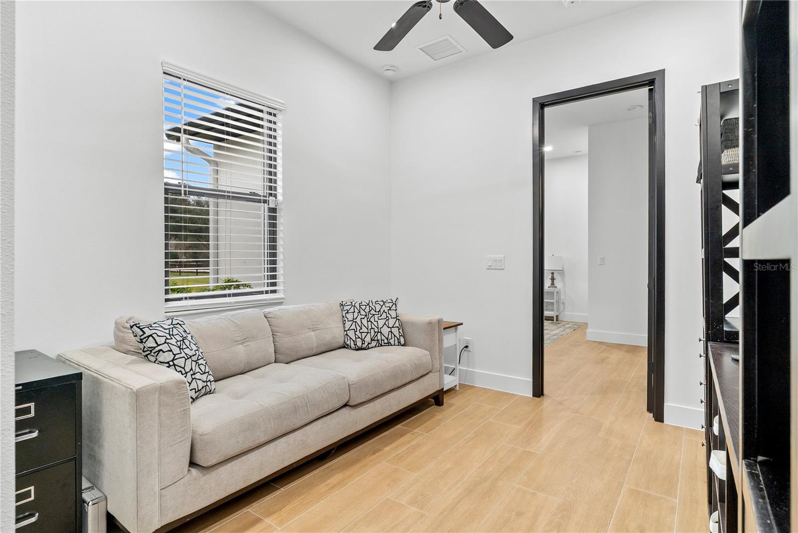 SHIRLEY SHORES - Residential