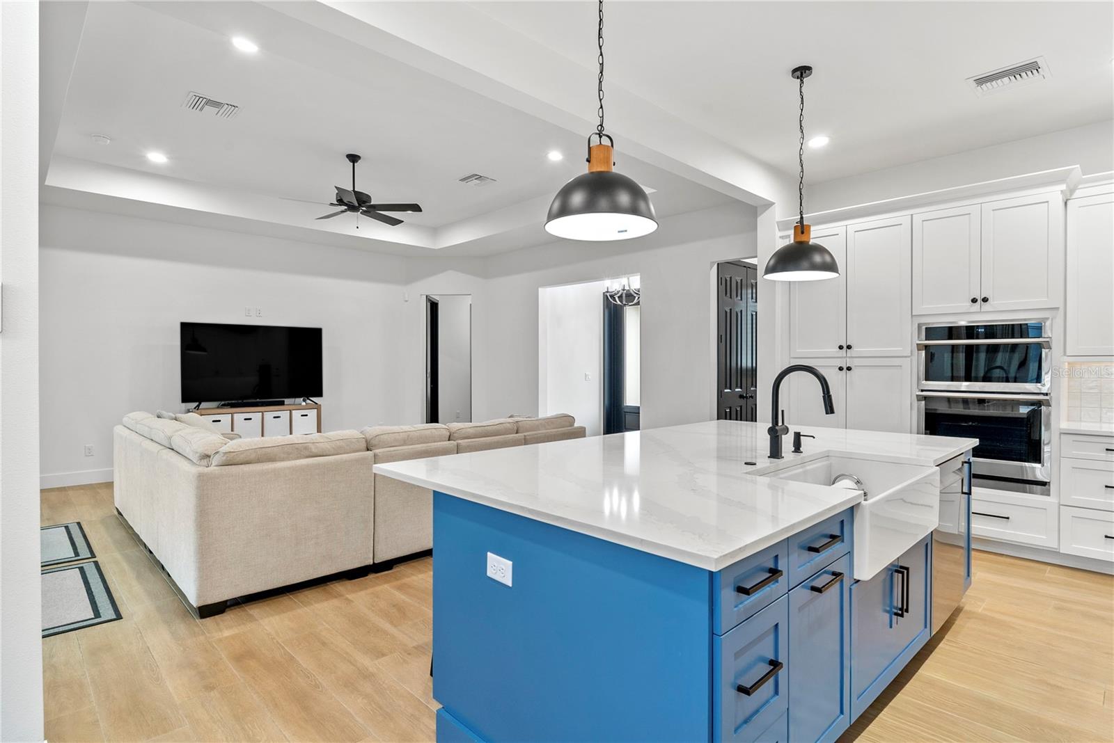 SHIRLEY SHORES - Residential