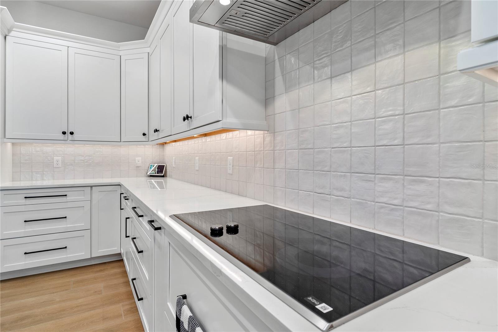 SHIRLEY SHORES - Residential