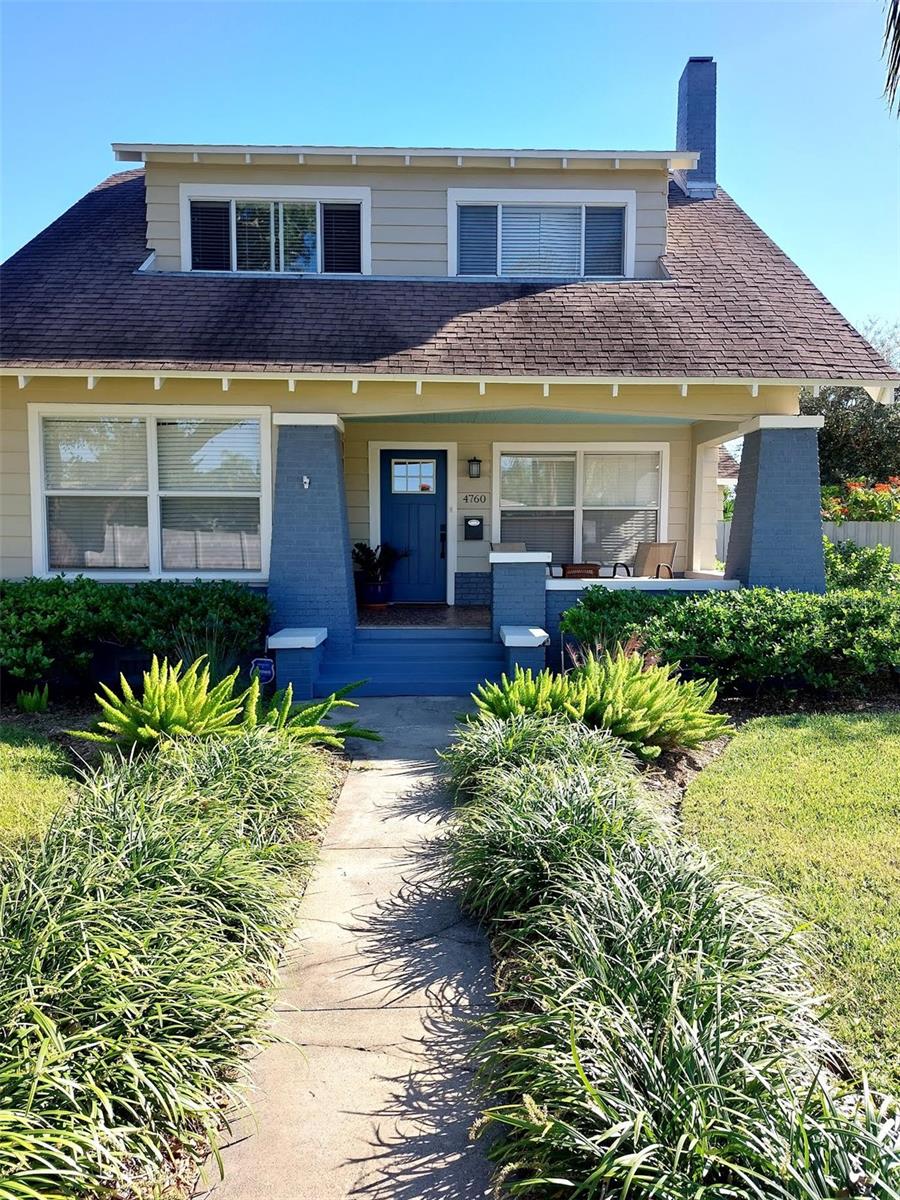 Welcome to your St. Petersburg retreat—where coastal charm meets city convenience! This beautifully designed 4-bedroom, 2-bath two-story home sits in a prime central St. Pete location, just minutes from both Treasure Island’s white-sand beaches and still close the vibrant St. Pete Pier. All utilities and furnishings included in your stay. 
Step inside to find a warm and inviting living space with modern finishes and comfortable furnishings—perfect for relaxing after a day at the beach or exploring downtown. Upstairs, you’ll find spacious bedrooms offering privacy and tranquility, while the downstairs flows effortlessly to the large lanai, ideal for outdoor entertaining, dining, or simply enjoying a peaceful evening under the lights.
Tucked away in a cozy and private setting, yet close to everything St. Petersburg has to offer—restaurants, shops, museums, and waterfront parks—this home combines the best of Florida living: sun, style, and serenity.
?? 4 Bedrooms / 2 Bathrooms
?? Two-Story Layout with Ample Living Space
?? Outdoor Entertainment Lanai
?? Central St. Pete Location Near Beaches & Pier
?? Cozy, Private, and Perfect for Families or Friends