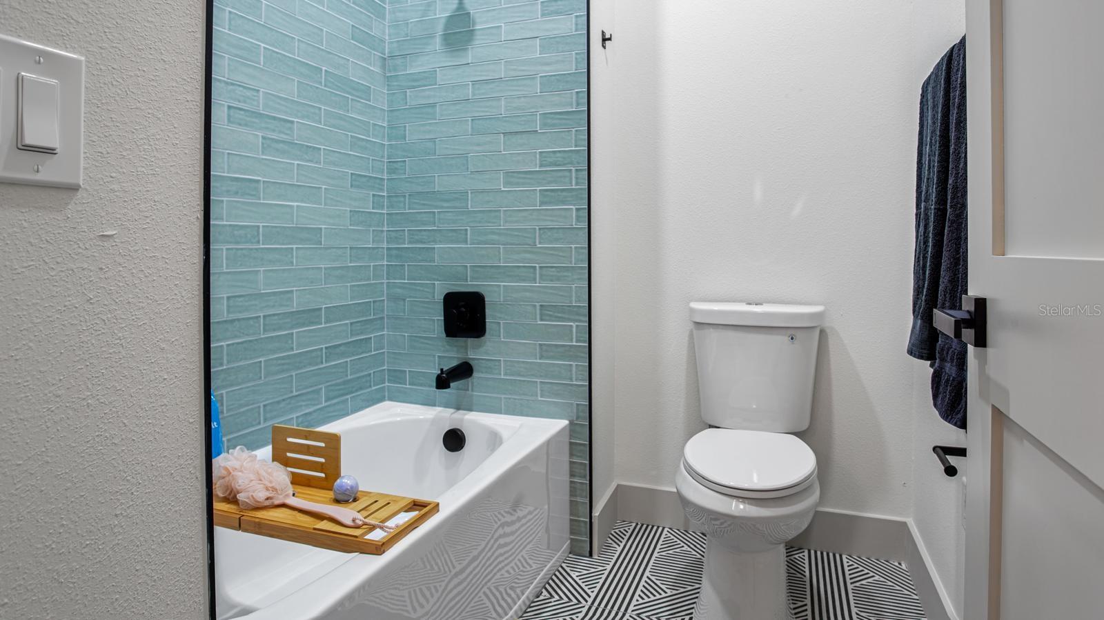 COLLINS PHILIP 2ND ADD - Residential