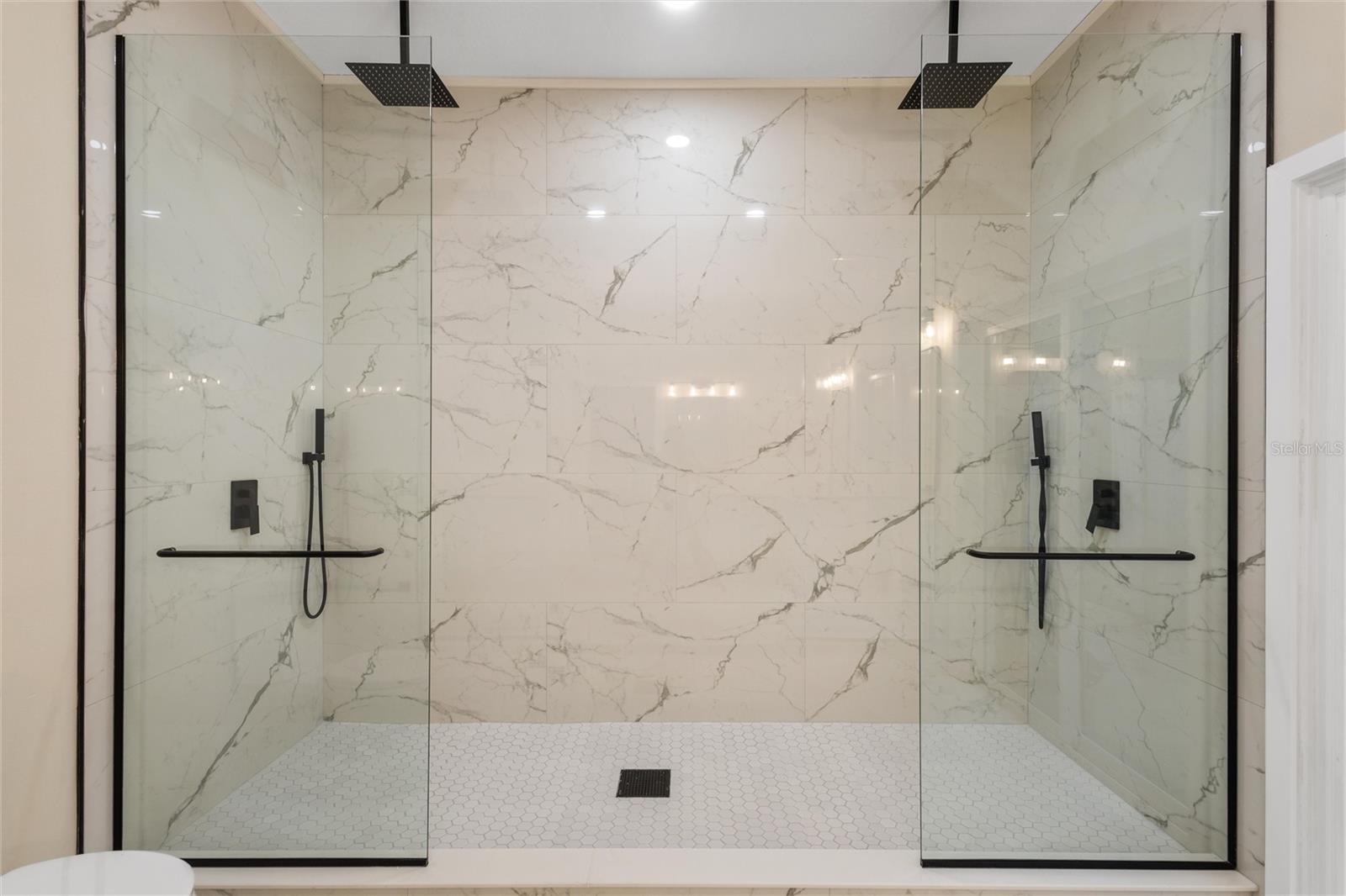 SPRINGS LANDING THE ESTATES AT - Residential