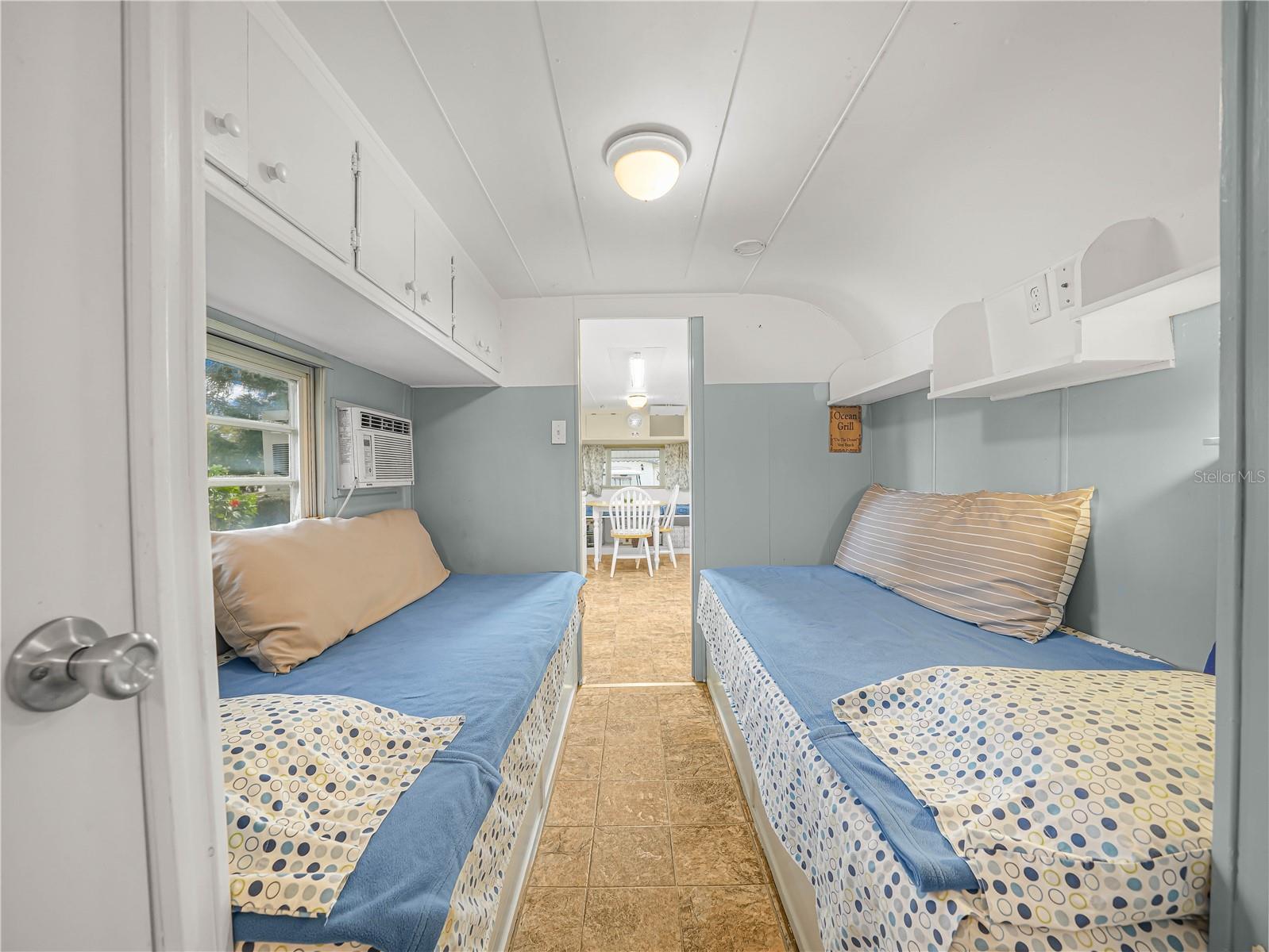 SADDLEBAG LAKE - Residential