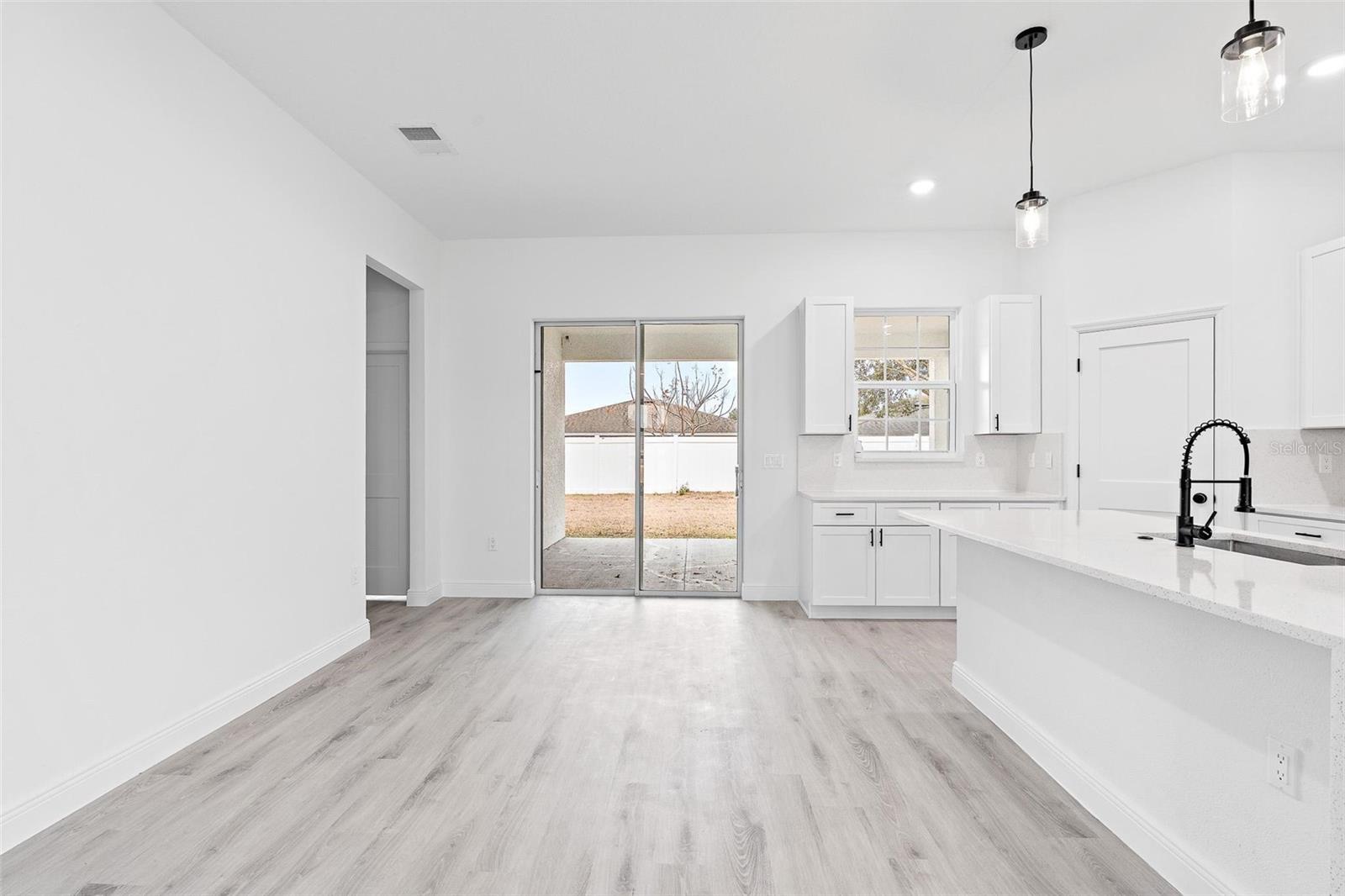 MARION OAKS UN ONE - Residential