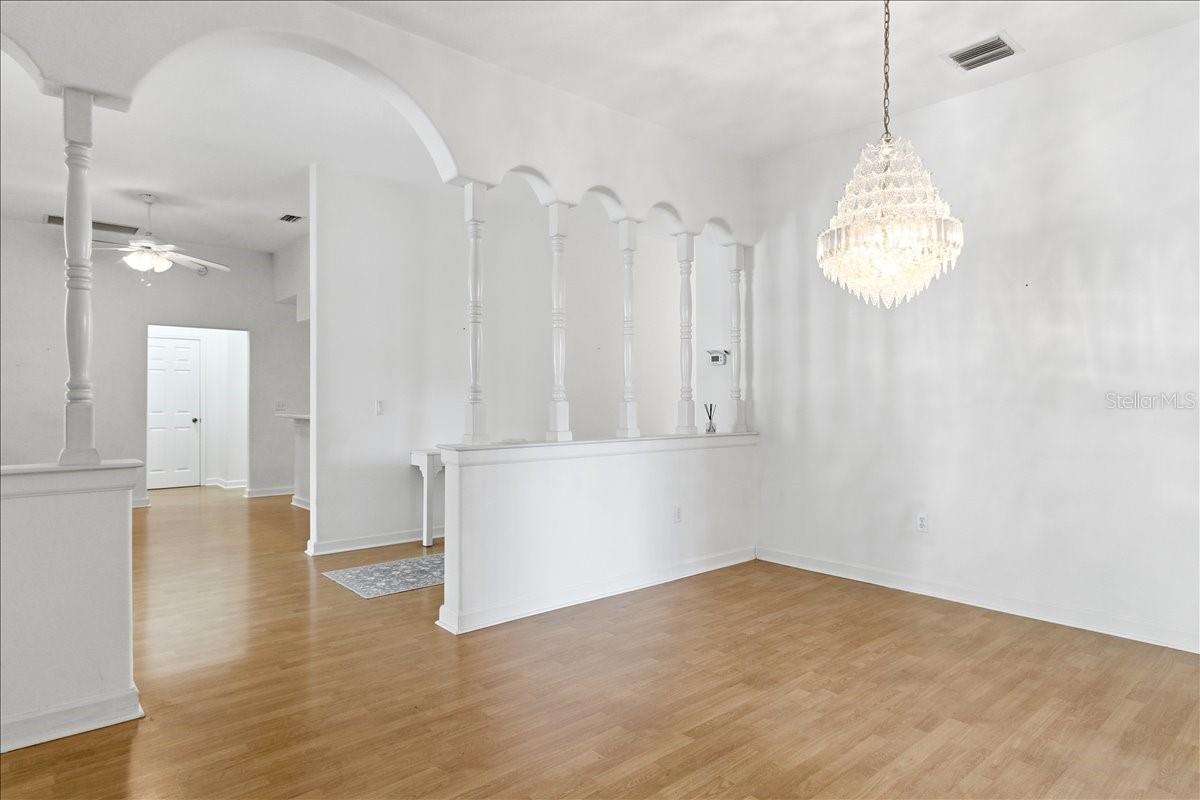 MOUNT PLYMOUTH - Residential