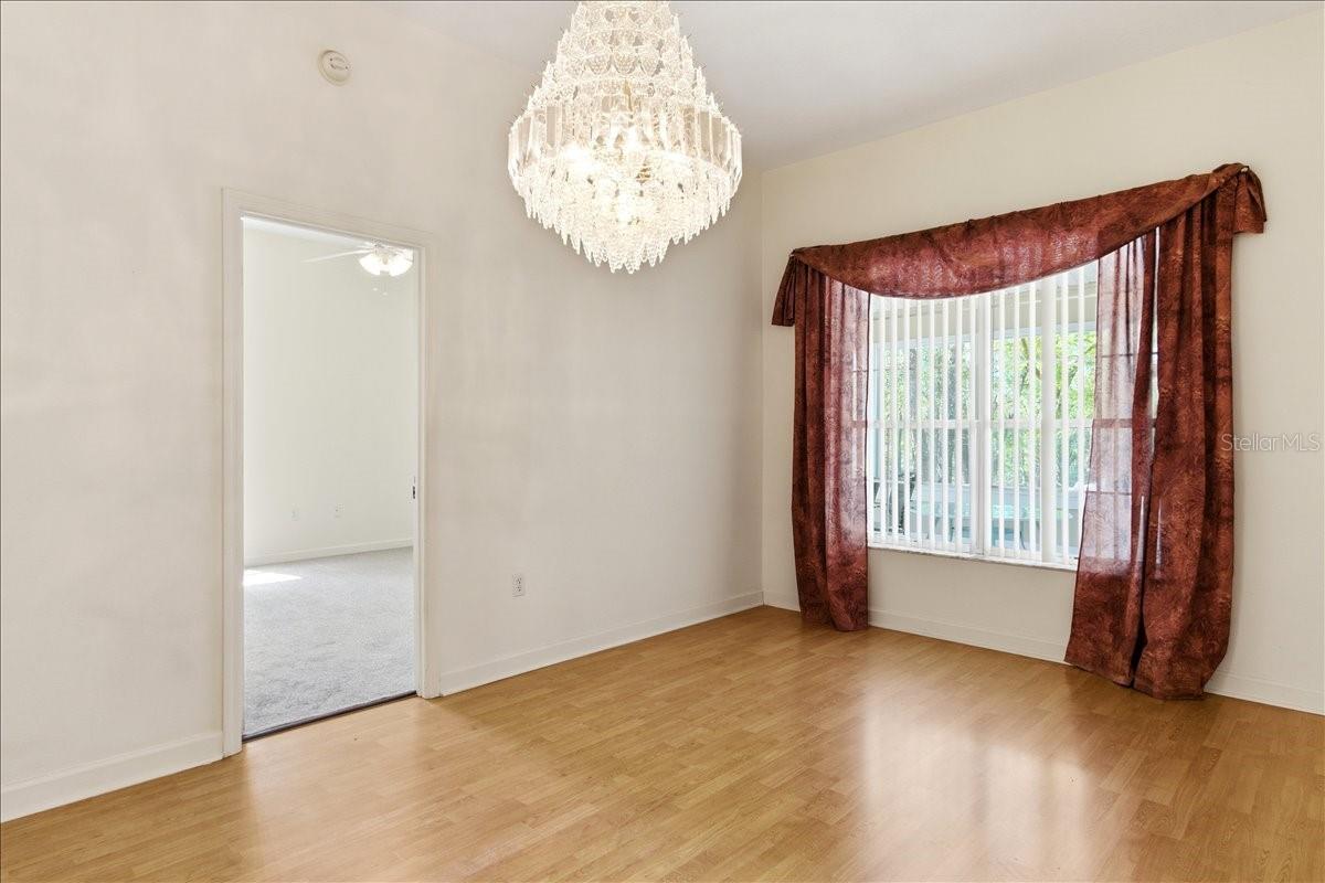 MOUNT PLYMOUTH - Residential