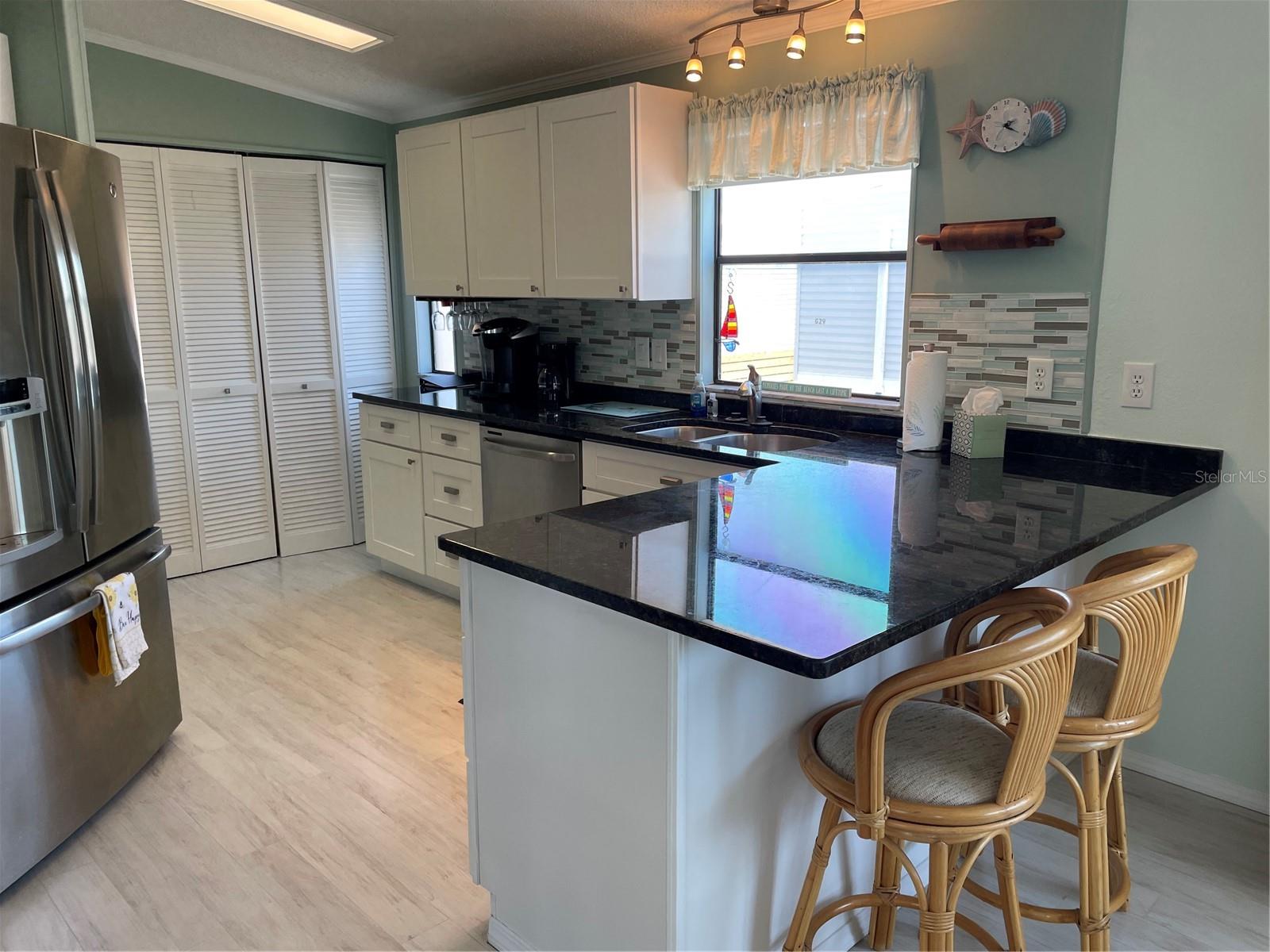 GULFSHORE OF LONGBOAT KEY - Residential