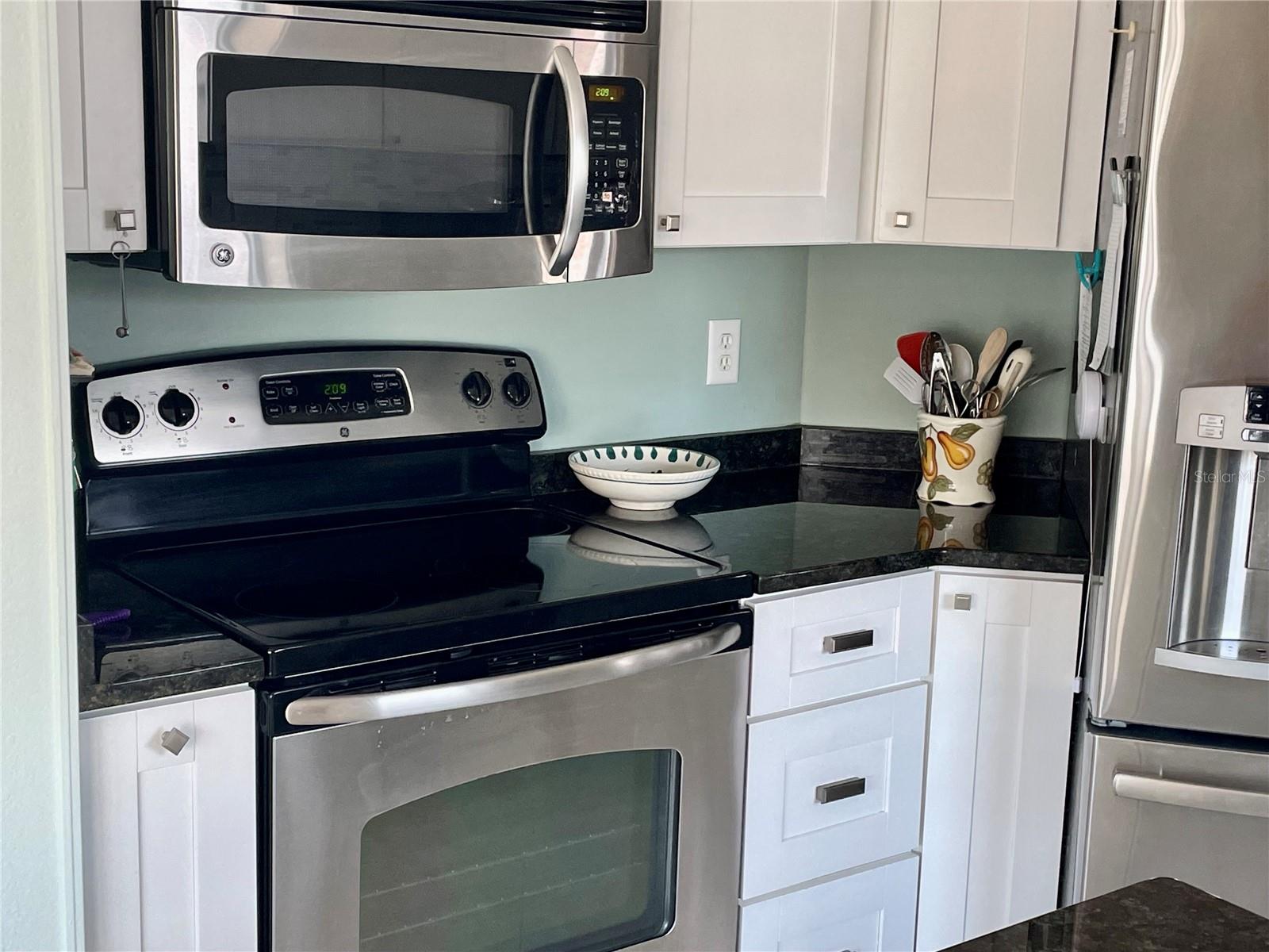 GULFSHORE OF LONGBOAT KEY - Residential