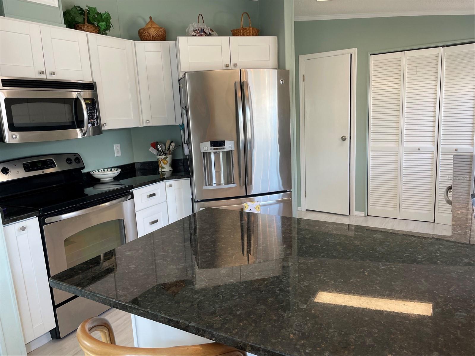 GULFSHORE OF LONGBOAT KEY - Residential