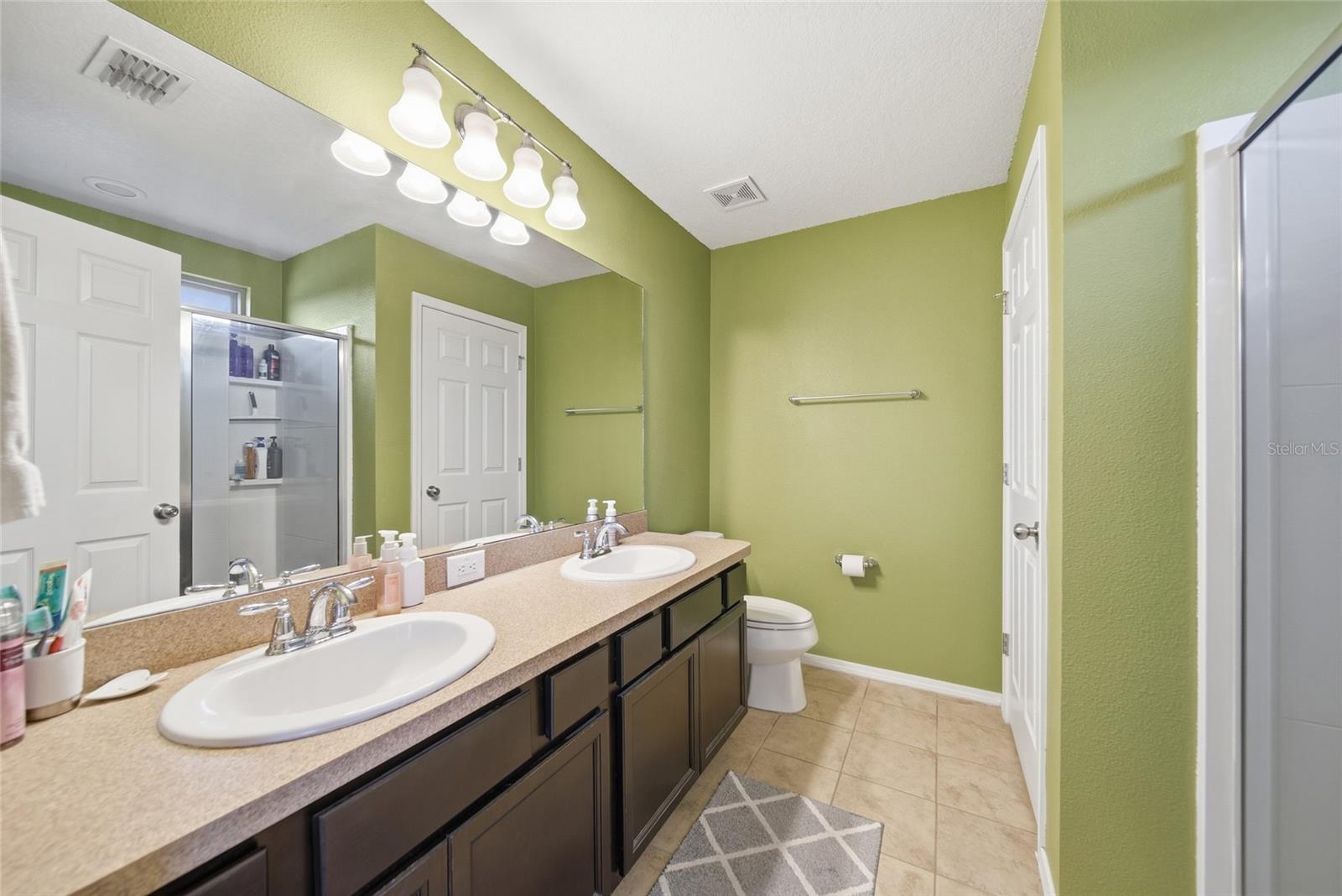 TRILLIUM VILLAGE D - Residential