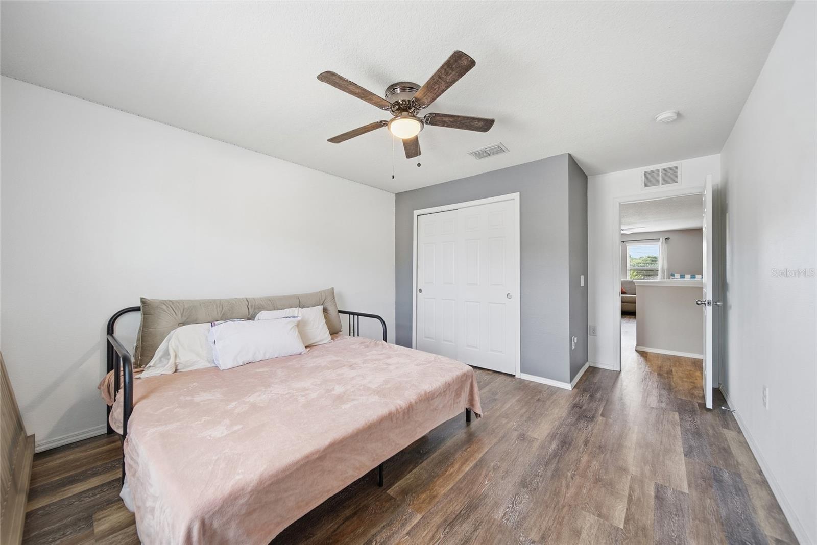 TRILLIUM VILLAGE D - Residential