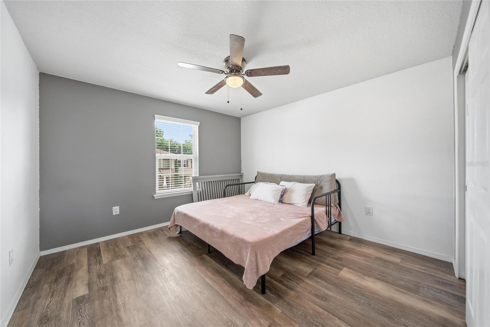 TRILLIUM VILLAGE D - Residential