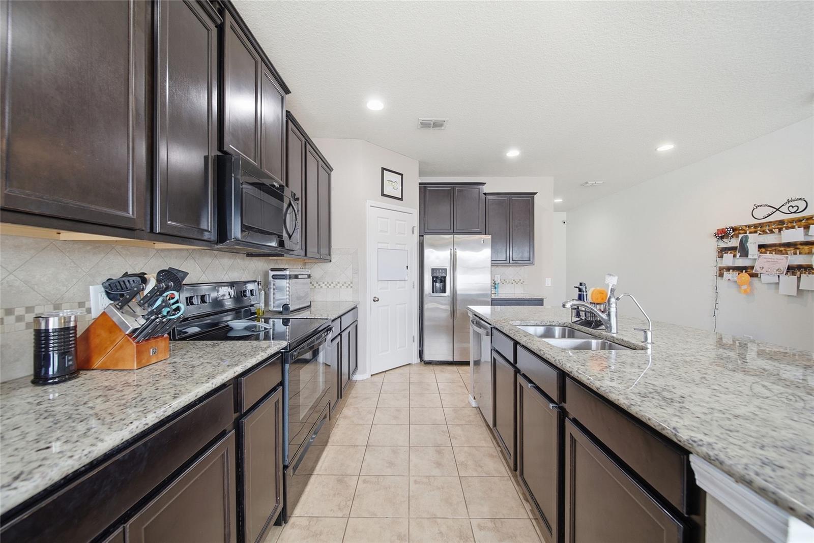 TRILLIUM VILLAGE D - Residential