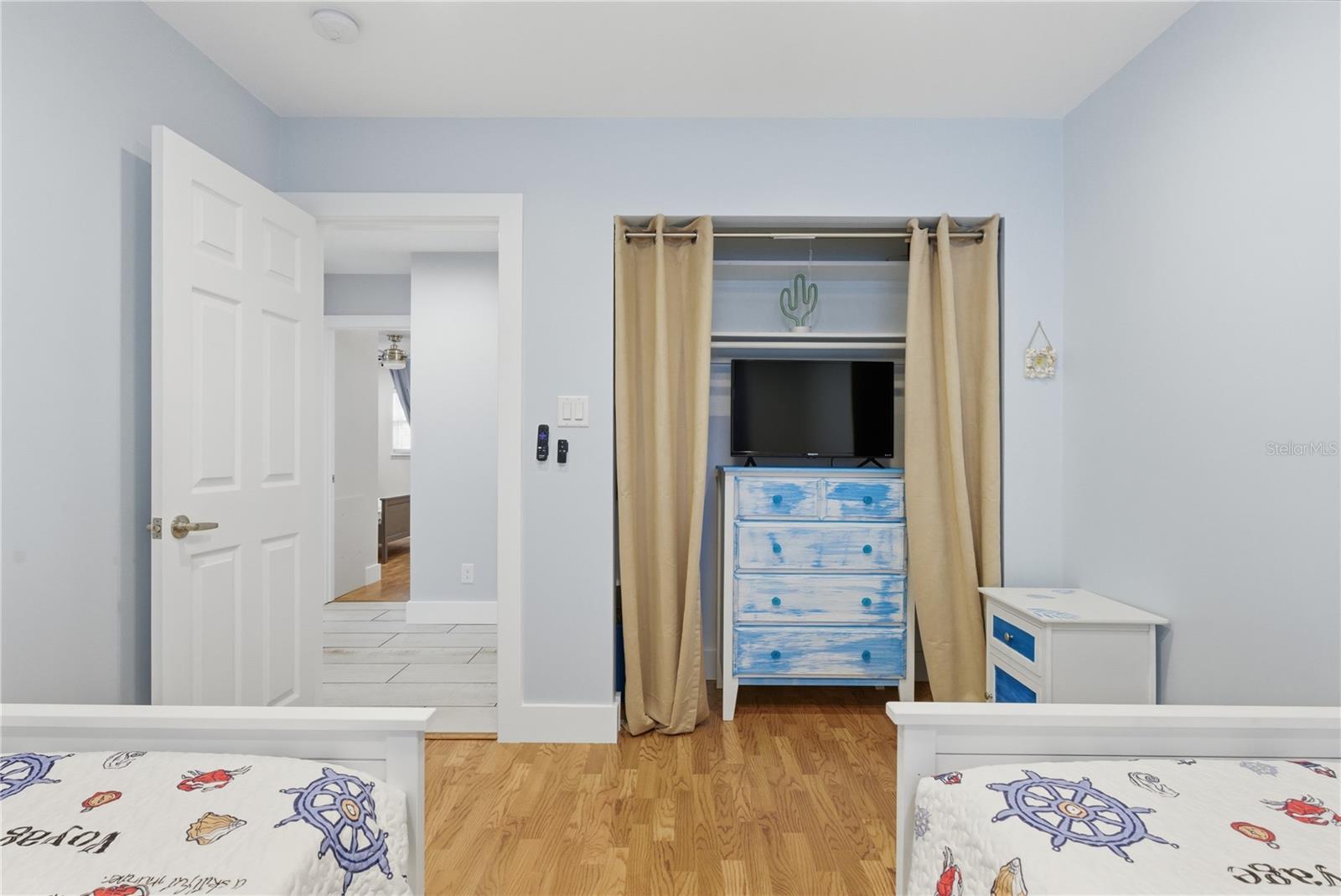 ORANGE TERRACE - Residential