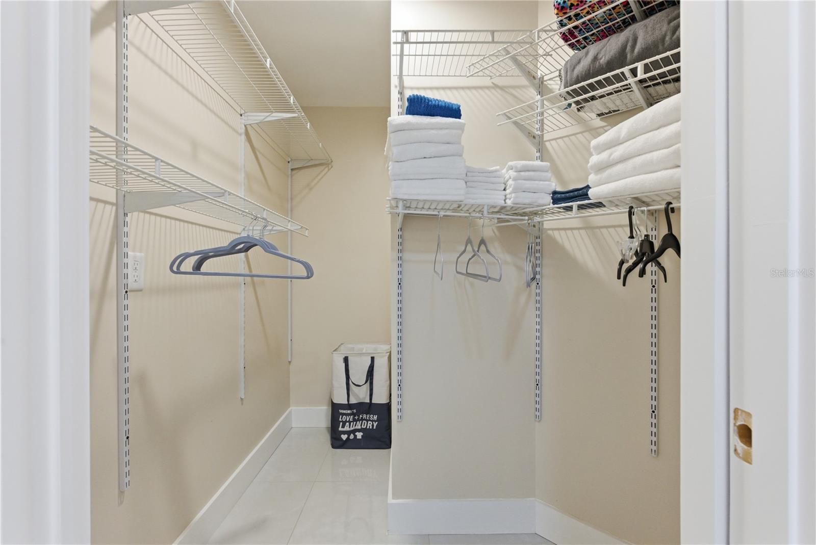 ORANGE TERRACE - Residential