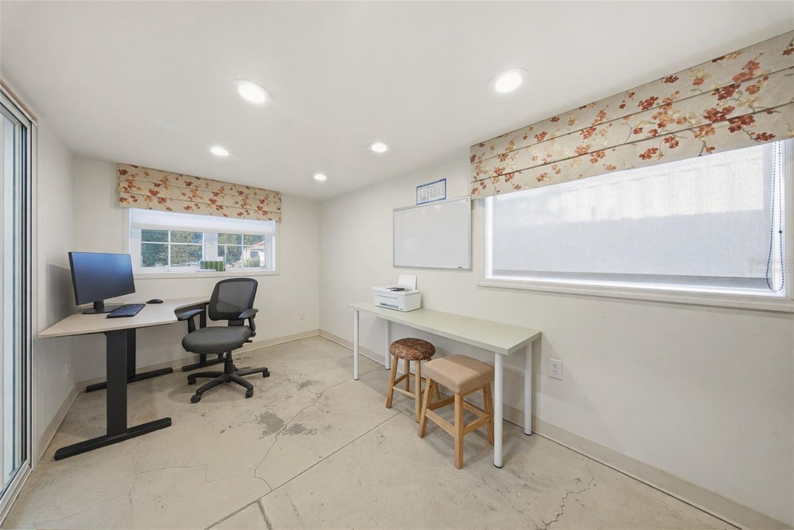 LAKE CHAPMAN SUB - Commercial Sale