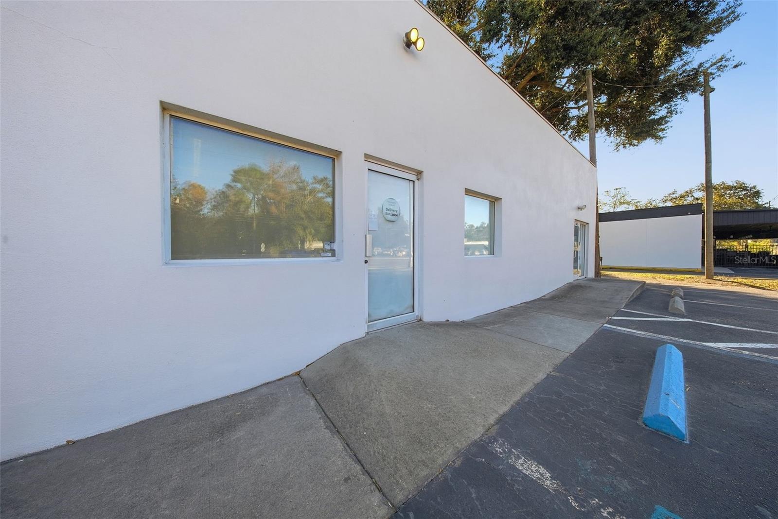 LAKE CHAPMAN SUB - Commercial Sale