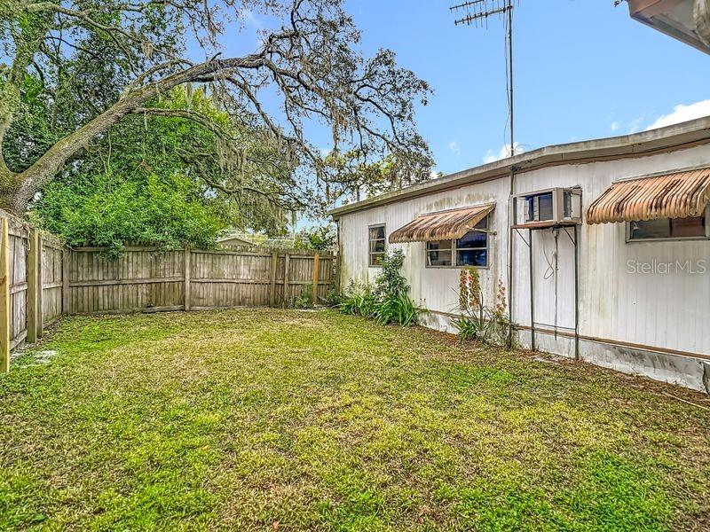 PORT RICHEY LAND CO - Residential