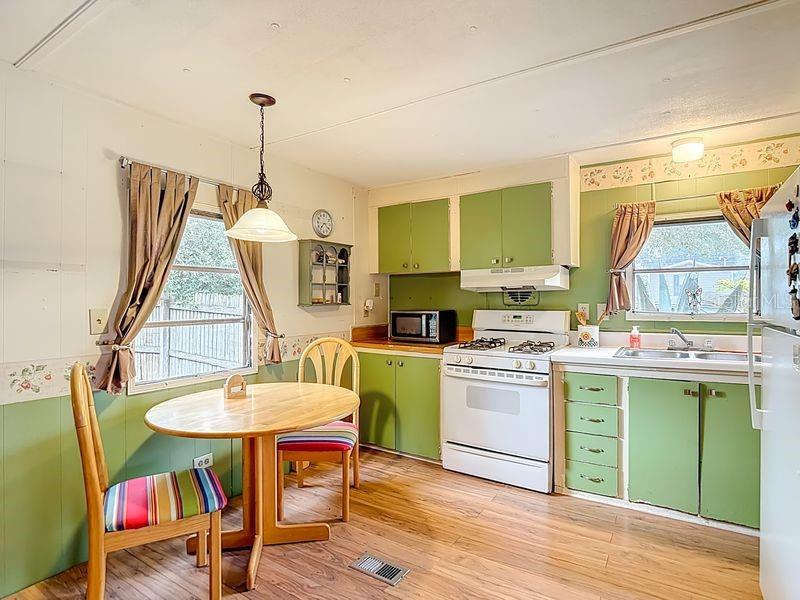 PORT RICHEY LAND CO - Residential