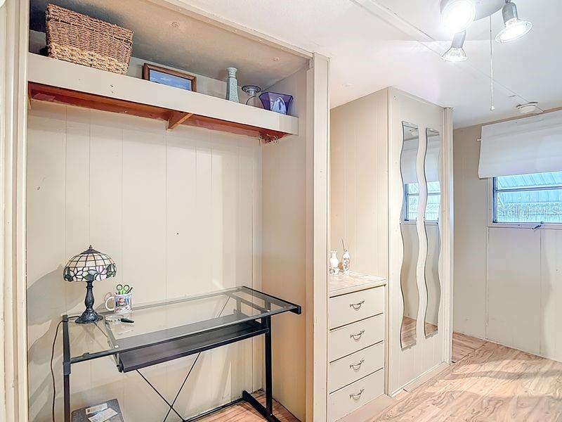 PORT RICHEY LAND CO - Residential