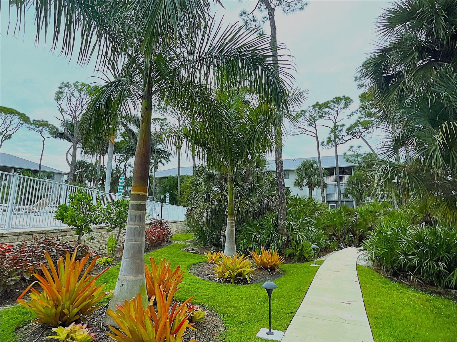 NAPLES SANDPIPER BAY CLUB - Residential Lease