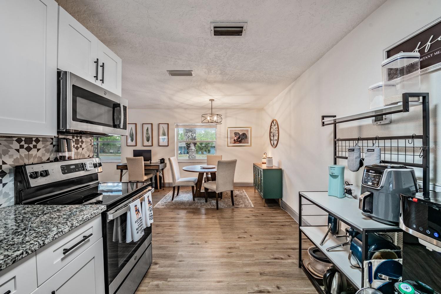 SPRING HILL - Residential