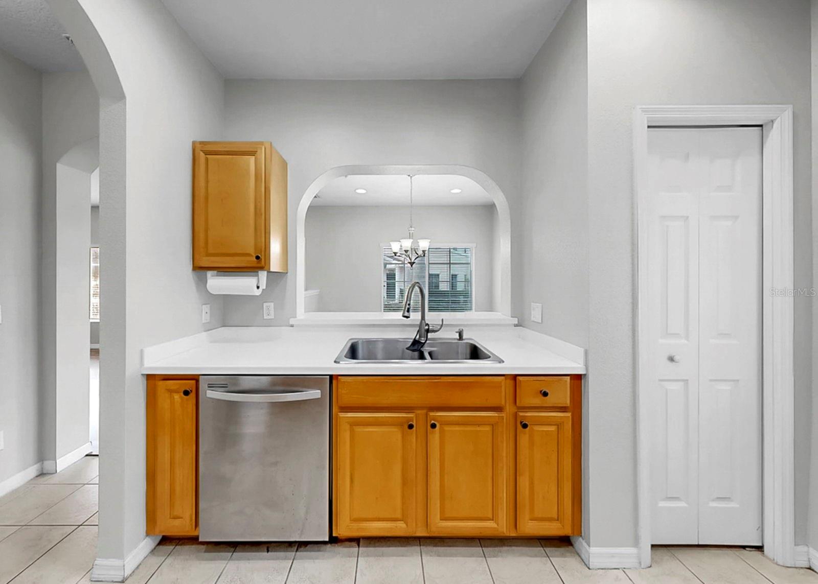 THE TWNHMS AT LIGHTHOUSE COVE VI - Residential