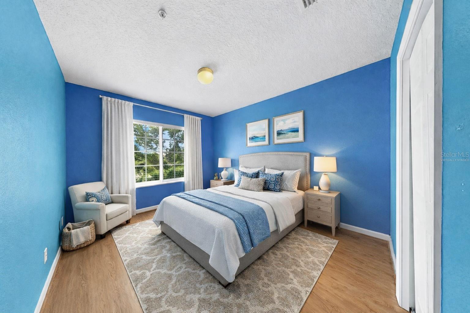 THE TWNHMS AT LIGHTHOUSE COVE VI - Residential