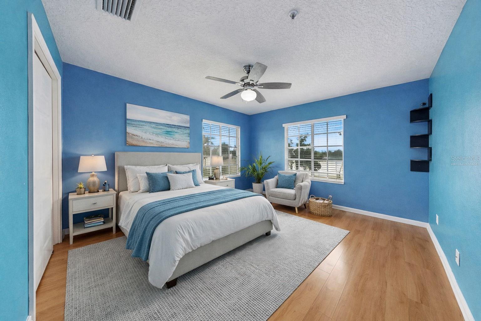 THE TWNHMS AT LIGHTHOUSE COVE VI - Residential