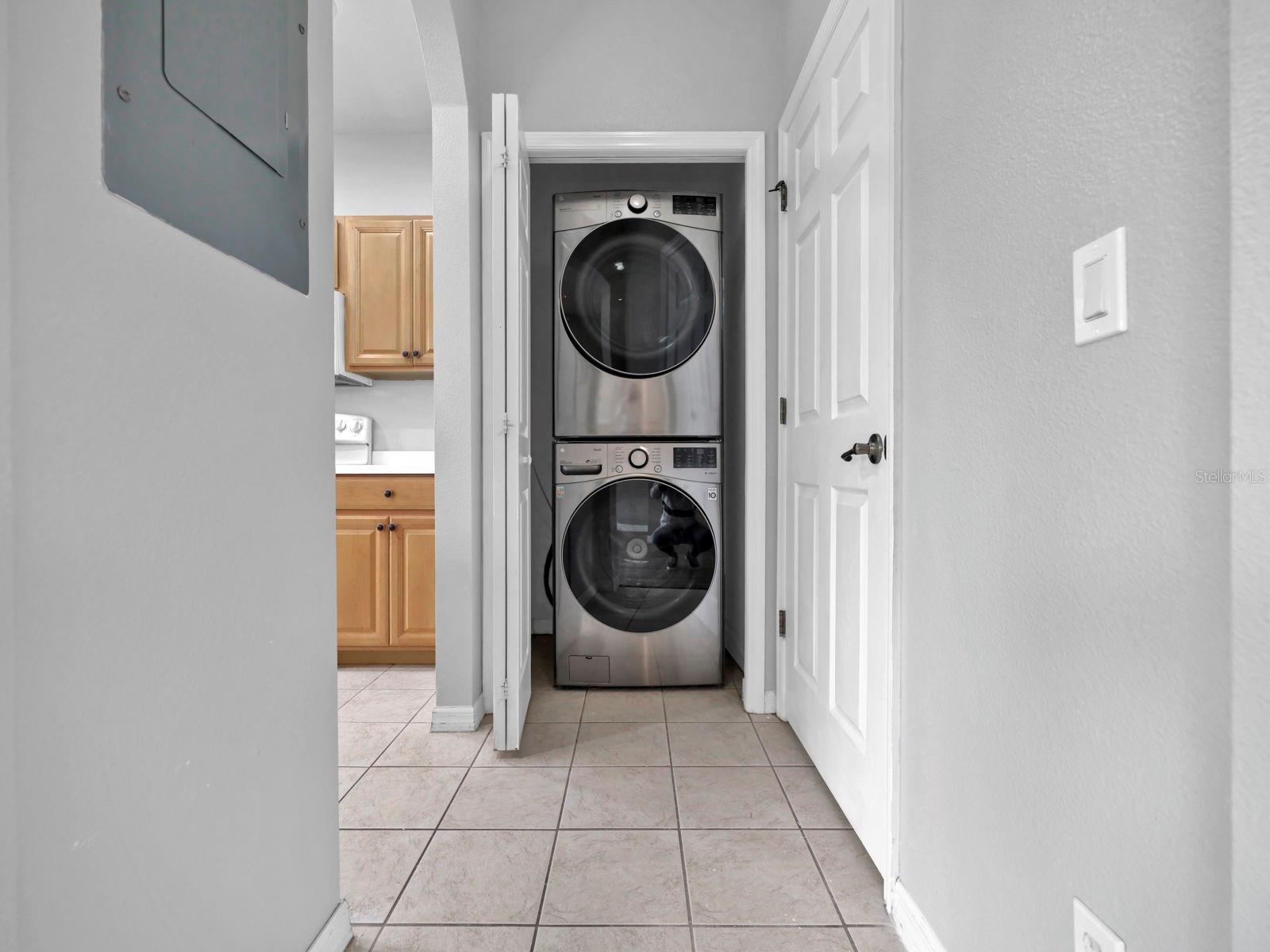 THE TWNHMS AT LIGHTHOUSE COVE VI - Residential