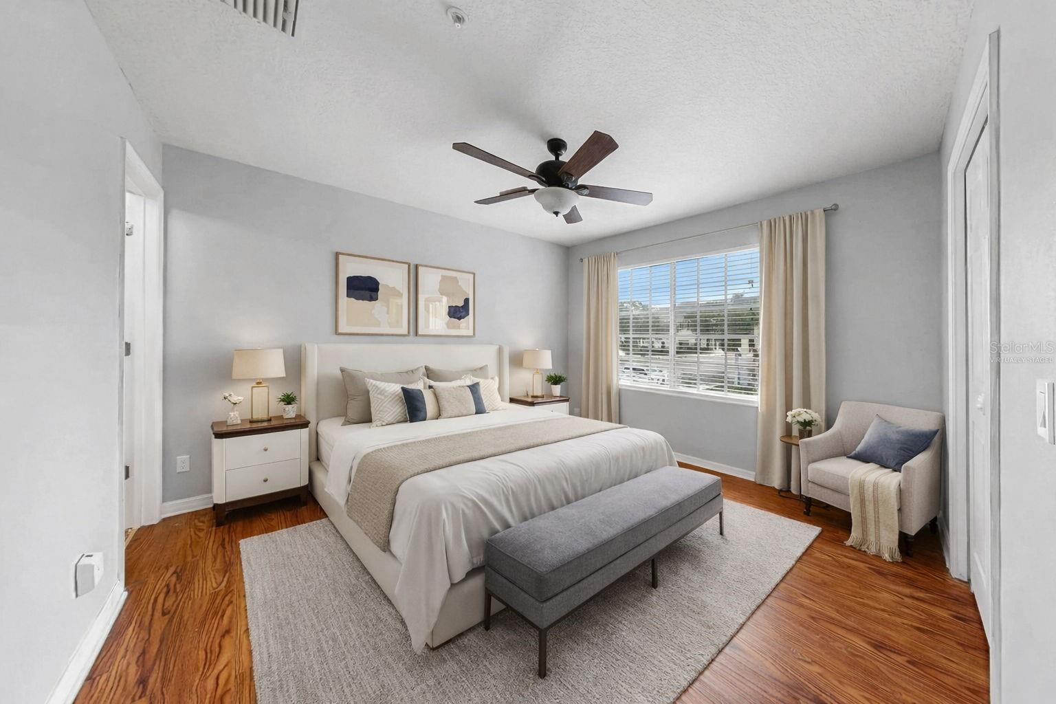 THE TWNHMS AT LIGHTHOUSE COVE VI - Residential