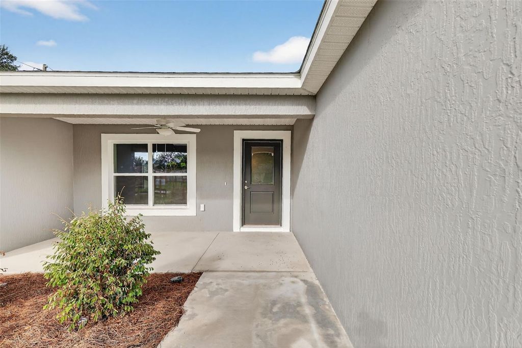 Photo of 1220 Padgett Circle, Lady Lake, FL 32159 (MLS # G5103609)