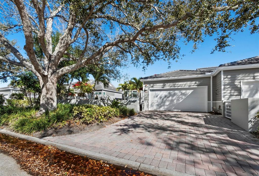 Photo of 3435 Winding Oaks Drive #18, Longboat Key, FL 34228 (MLS # A4680403)