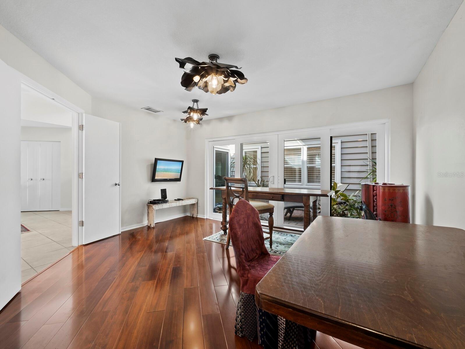 WINDING OAKS - Residential